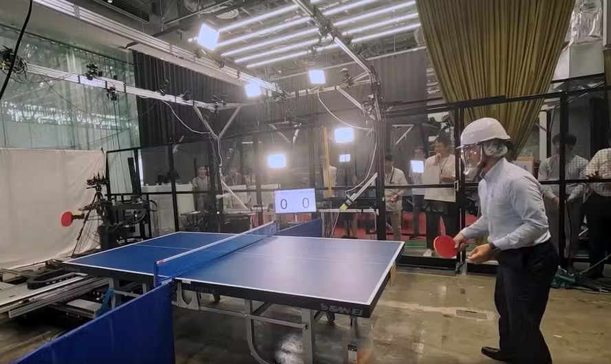 Sony apresenta robô capaz de derrotar jogadores de tênis de mesa de elite
