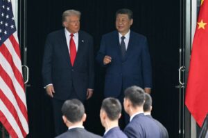 Trump diz que discutirá com presidente chinês venda de armas dos EUA para Taiwan