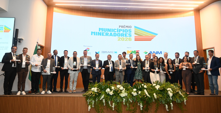 MME entrega prêmio a municípios mineradores