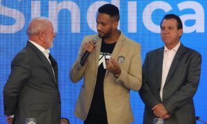 Rick Azevedo comemora aprovação da PEC que acaba com a escala 6×1