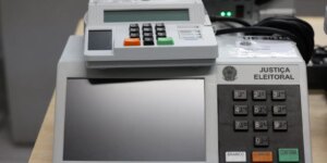 Pesquisa aponta que fake news sobre eleições miram urnas eletrônicas