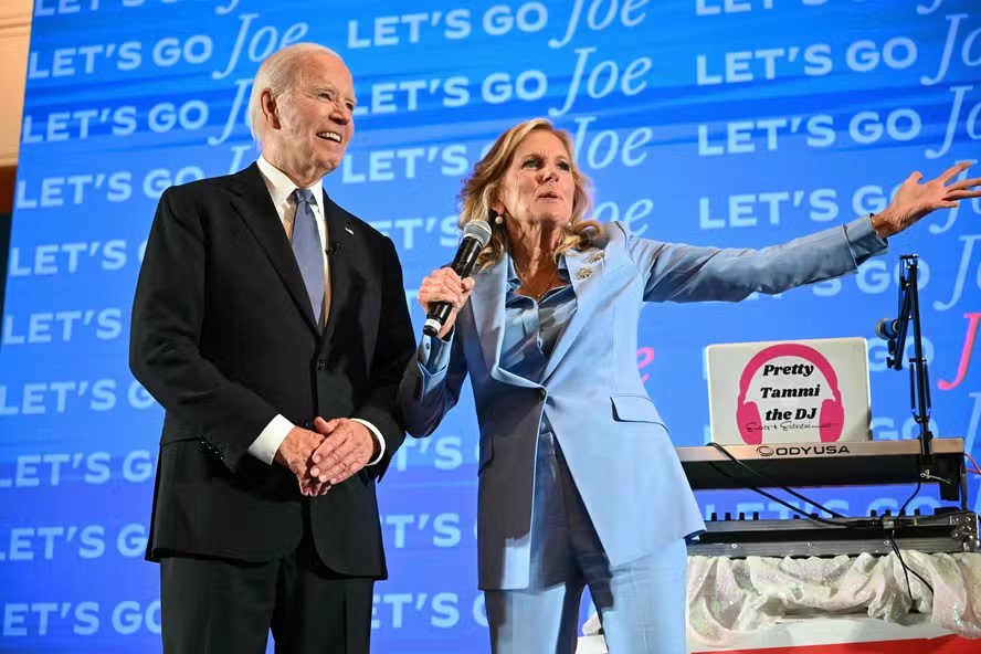 Trump zomba de Jill Biden por revelações sobre desempenho do marido em debate