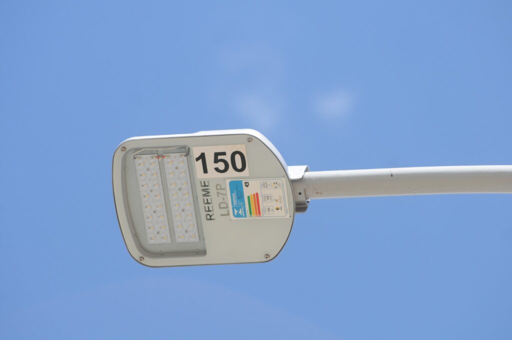 Manutenção na iluminação pública avança em Asa Norte e Sul