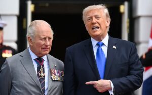 Trump diz que removerá tarifas sobre alguns tipos de uísque após encontro com rei Charles III