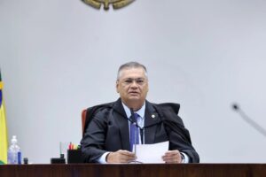 STF: liminar de Dino sobre taxa da CVM será submetida ao plenário entre 15 e 22 de maio