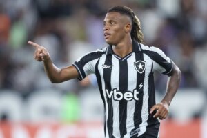 Botafogo vence Racing e encaminha classificação na Copa Sul-Americana