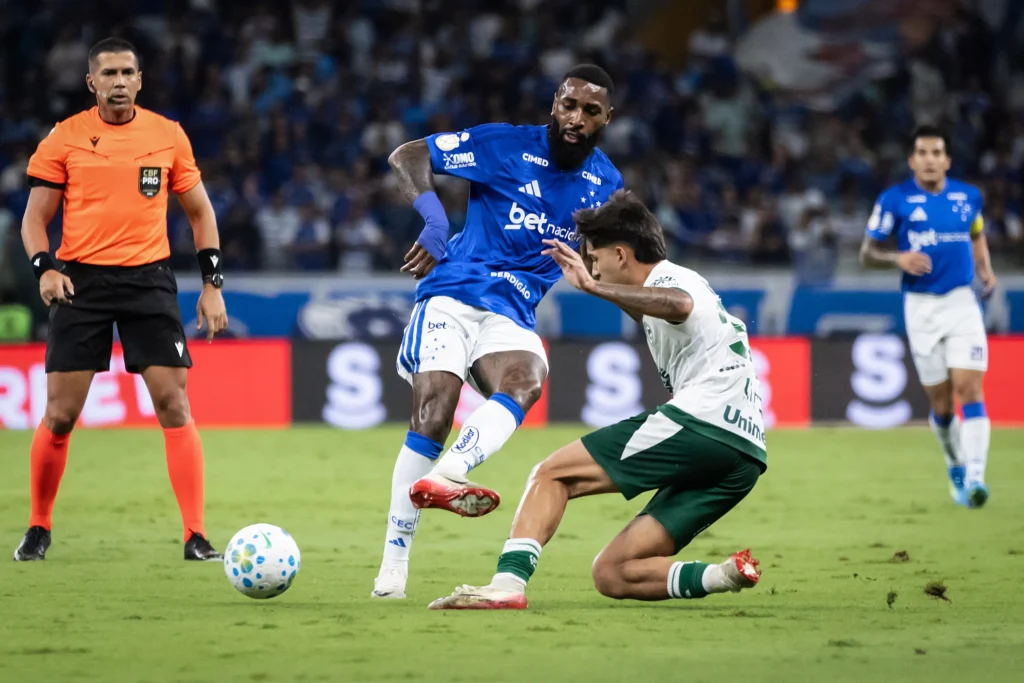 Goiás perde para o Cruzeiro e dá adeus à Copa do Brasil