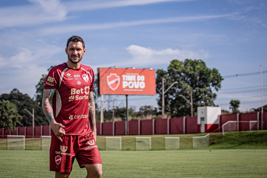 Vila Nova x Avaí; confira as escalações das equipes que se enfrentam na Série B
