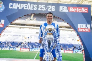 Campeão português, Thiago Silva deixa o Porto após cinco meses