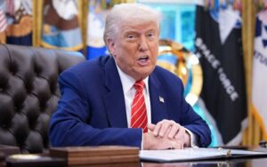 Trump diz que EUA vão conversar com Cuba após bloqueio e ameaças de ataque