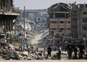 Amputados de Gaza lidam com escassez de próteses por bloqueio israelense