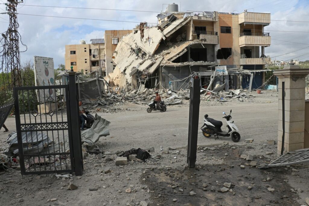 Israel e Líbano estendem cessar-fogo por 45 dias em meio a novos ataques