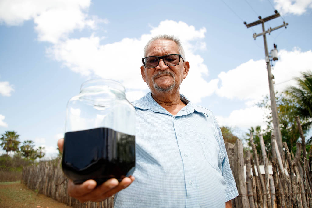 Agricultor descobre petróleo ao cavar poço em busca de água no Ceará