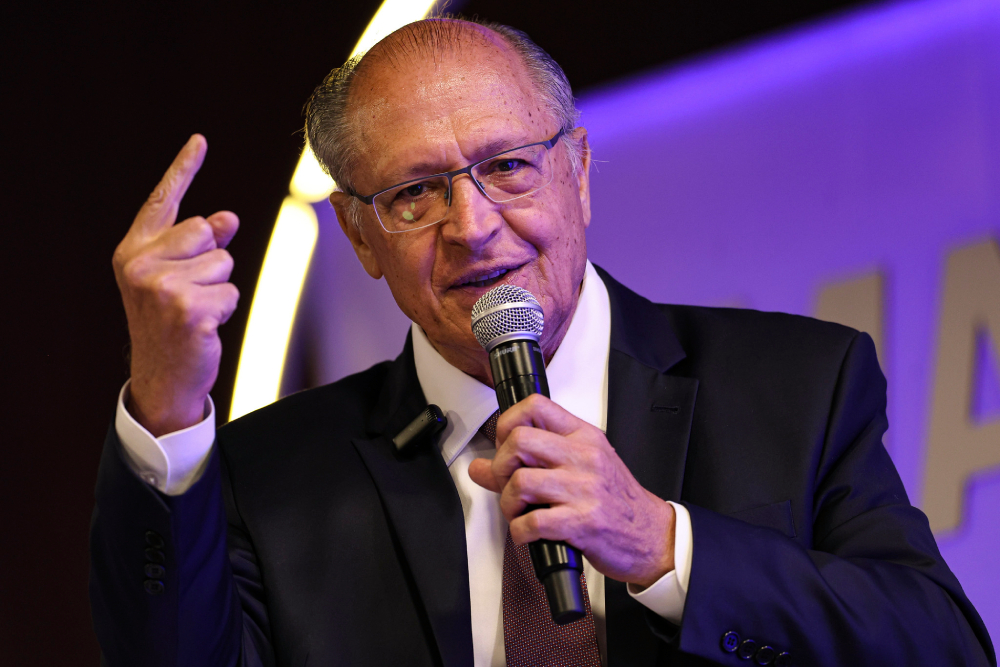 Alckmin: há enorme procura por programa para taxistas e motoristas de apps