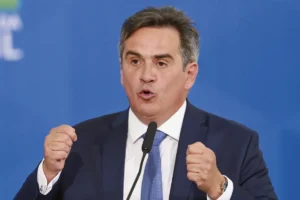 Vorcaro pagou cartão de crédito de Ciro Nogueira em viagem com namorada, indica diálogo