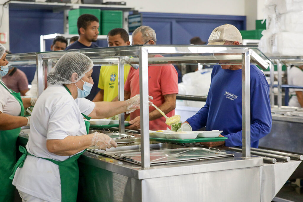 GDF amplia serviço de restaurantes comunitários no combate à fome