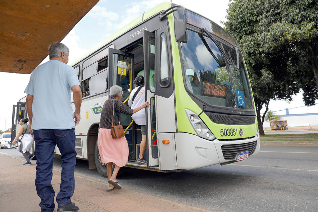 Roubos em ônibus têm queda de 52% no Distrito Federal em 2025