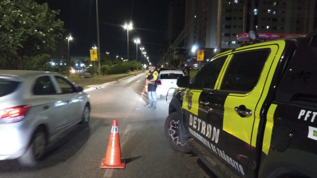 Fiscalização no DF flagra 47 motoristas alcoolizados no fim de semana