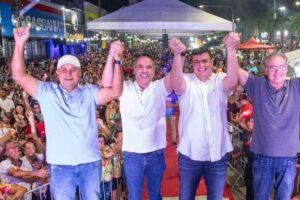 Governador de Alagoas sorteia transferências de R$ 200 via Pix em ato público