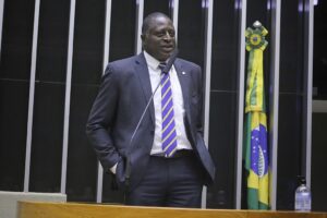 Comissão aprova lei que pune domínio territorial de facções criminosas
