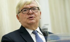 Presidente do STJ critica lobby em votações sobre decisões judiciais durante congresso