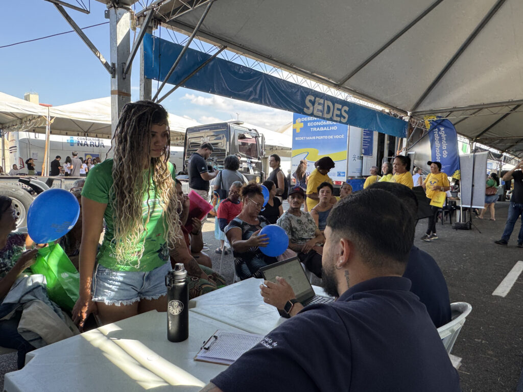 Samambaia recebe serviços de assistência social com o programa GDF na Sua Porta