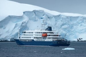 Síndrome respiratória aguda mata 2 em cruzeiro entre Argentina e Cabo Verde