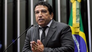 Magno Malta relembra CPI da Pedofilia e alerta pais sobre abuso