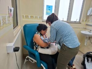 Hospital de Santa Maria apoia mães na amamentação com orientações especializadas