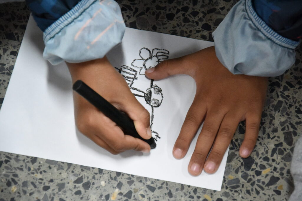 Estudantes do DF escolhem mascote para campanha contra violência de gênero