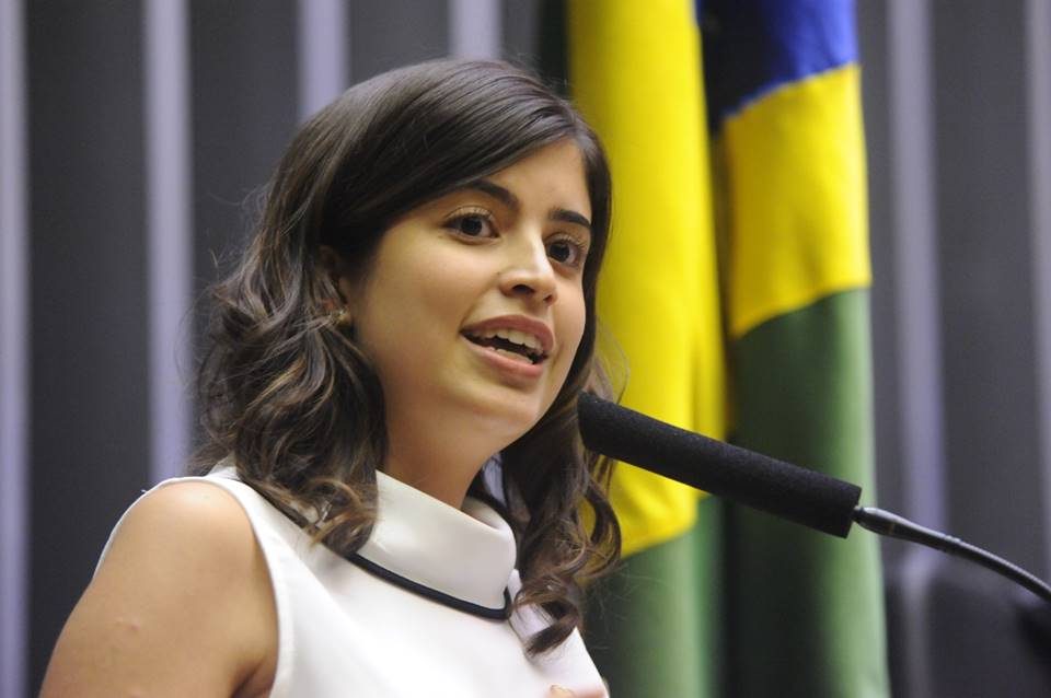 Tabata sobre chapa ao Senado em SP: ‘não podemos perder o tempo do que acontece na rua’