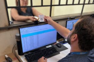 Pacientes do DF podem consultar estoque de medicamentos pelo celular