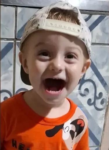 Bebê de 1 ano morre atropelado pelo próprio pai