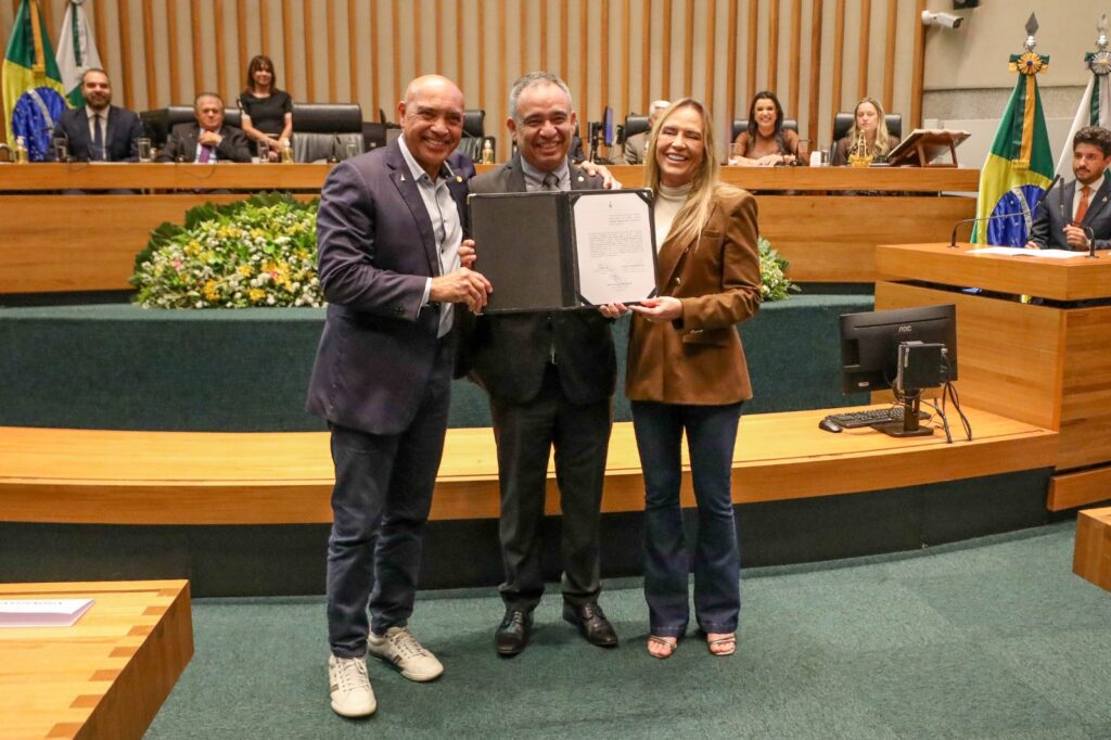 Reinaldo Rossano toma posse como defensor público-geral do DF