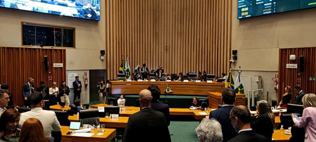 Câmara Legislativa aprova pacote de projetos