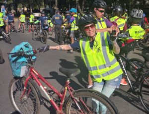 Passeio ciclístico no Eixão Sul encerra campanha do Maio Amarelo