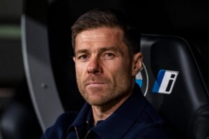 Chelsea fecha a contratação de Xabi Alonso por quatro temporadas