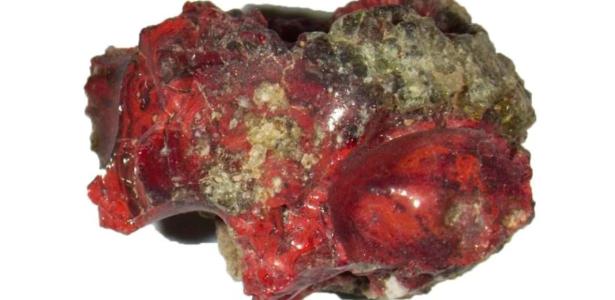 Cientistas descobrem cristal formado em explosão nuclear de 1945