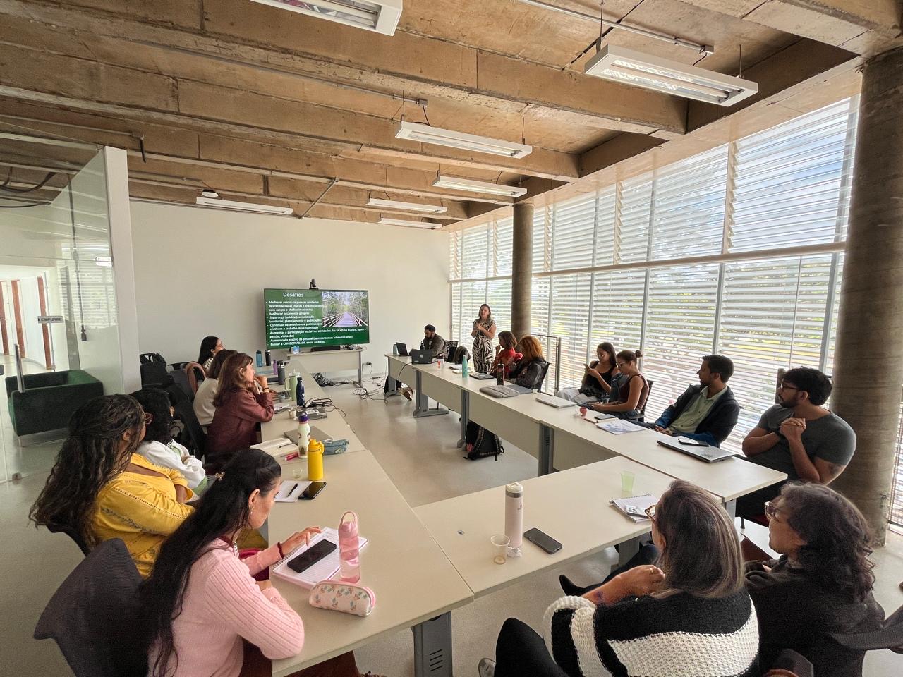 Brasília Ambiental apresenta SDUC a alunos da UnB