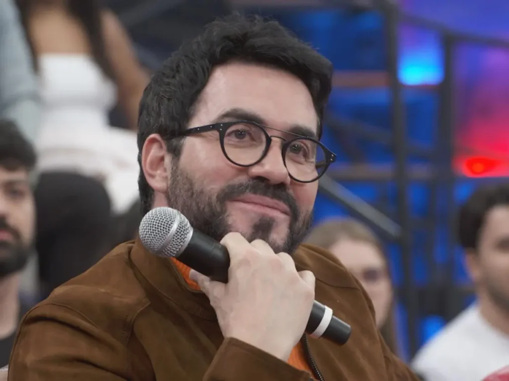 A vida sexual de um padre existe, diz Padre Fábio de Melo