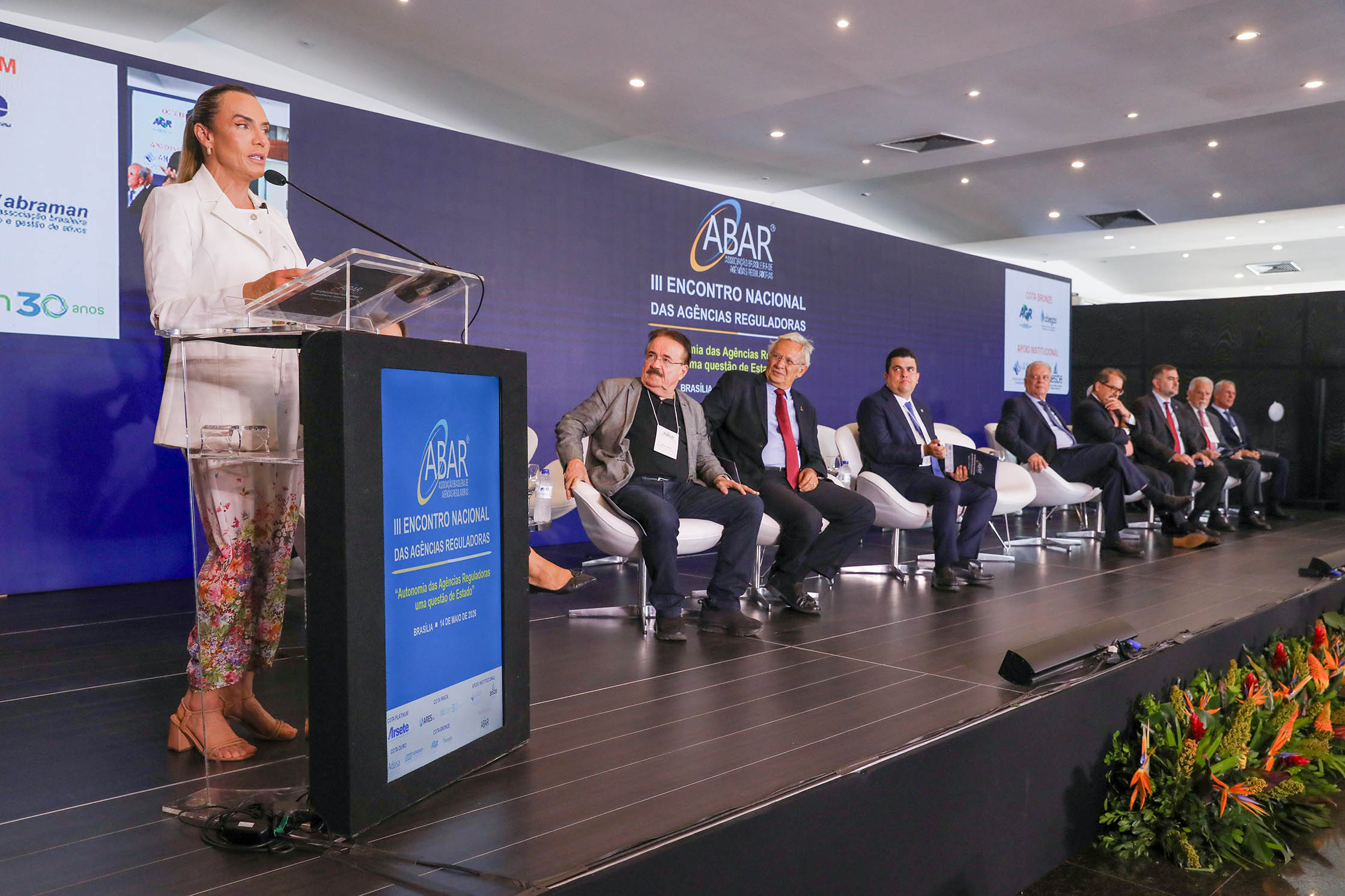 DF amplia fiscalização da Adasa sobre energia em encontro nacional