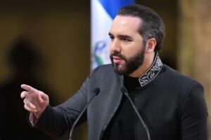 Jornal salvadorenho diz que continuará denunciando abusos de Bukele