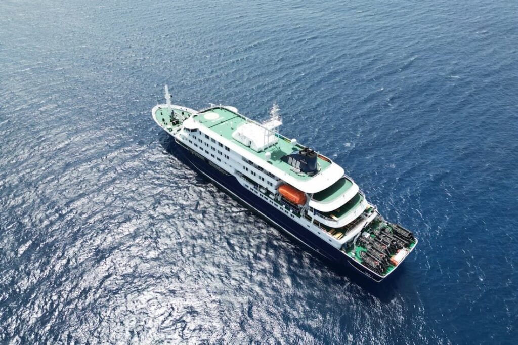 Desembarque do MV Hondius será entre meio-dia de domingo e segunda-feira, diz governo regional