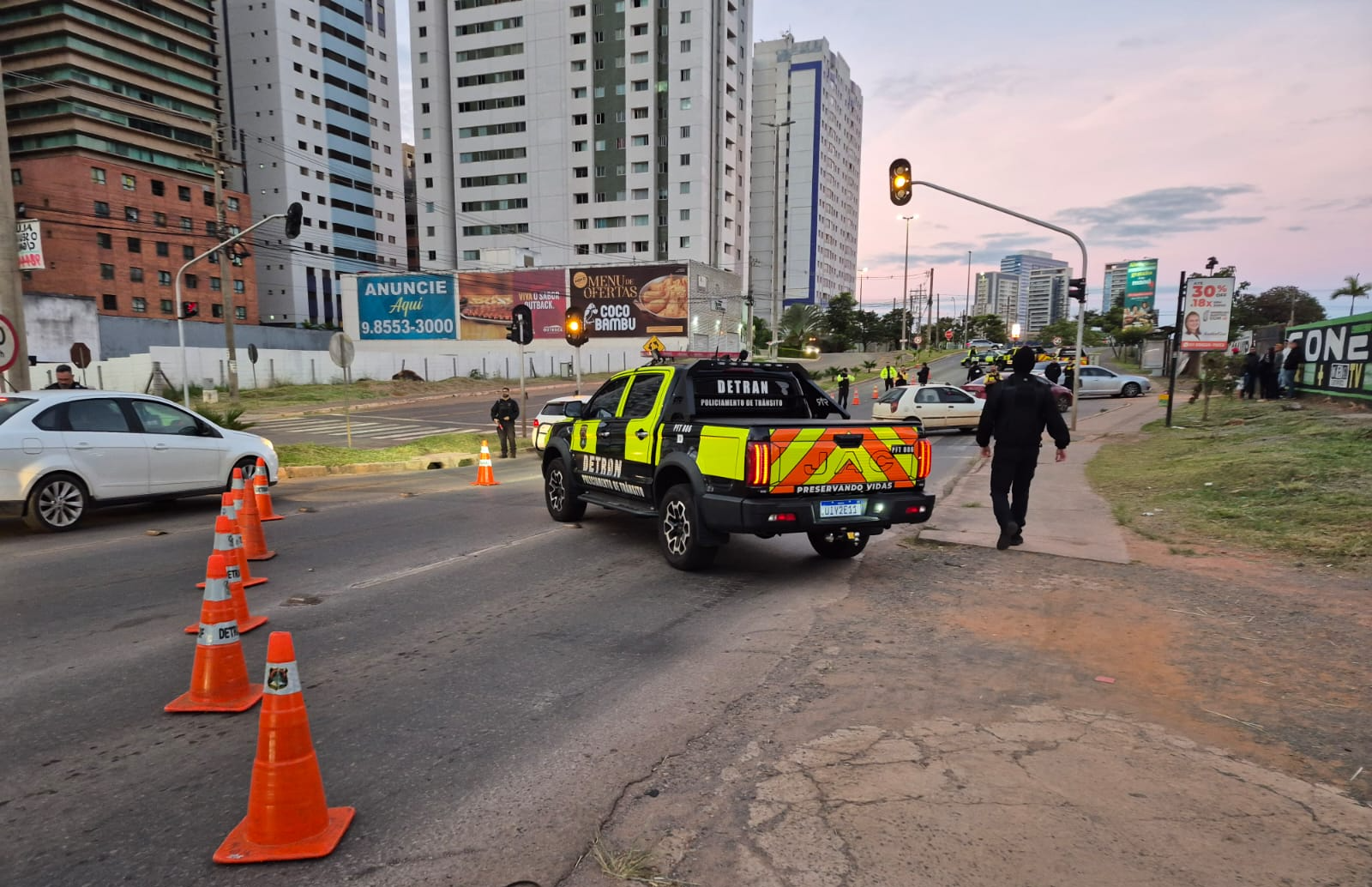 Blitz do Maio Amarelo flagra 98 motoristas alcoolizados no DF