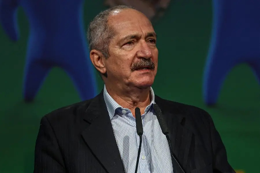 Aldo Rebelo diz que continua vinculado ao partido DC e fazendo pré-campanha à Presidência