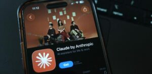 Anthropic vale US$ 965 bilhões, ultrapassa OpenAI e vira a maior em IA