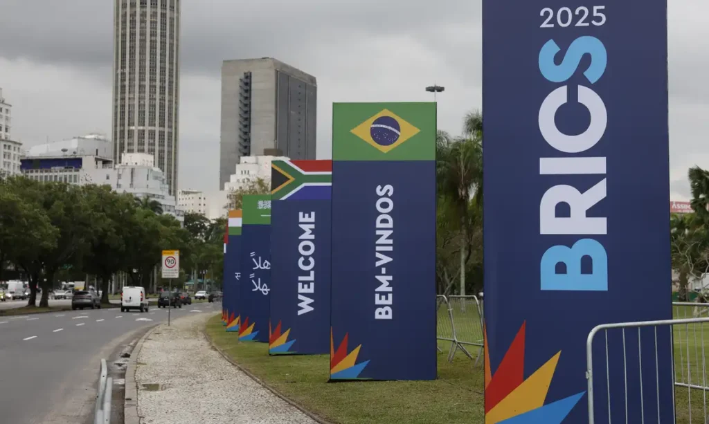 Reunião de chanceleres do Brics ocorre em Nova Delhi nos dias 14 e 15 de maio