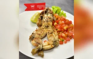Ex-chef vende jantinha com carne de rã e jacaré em Goiânia