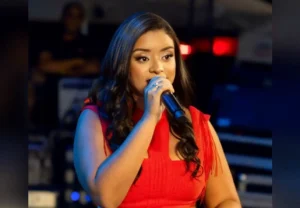 Cantora de Trindade disputa prêmio musical no 'Caldeirão com Mion' neste sábado