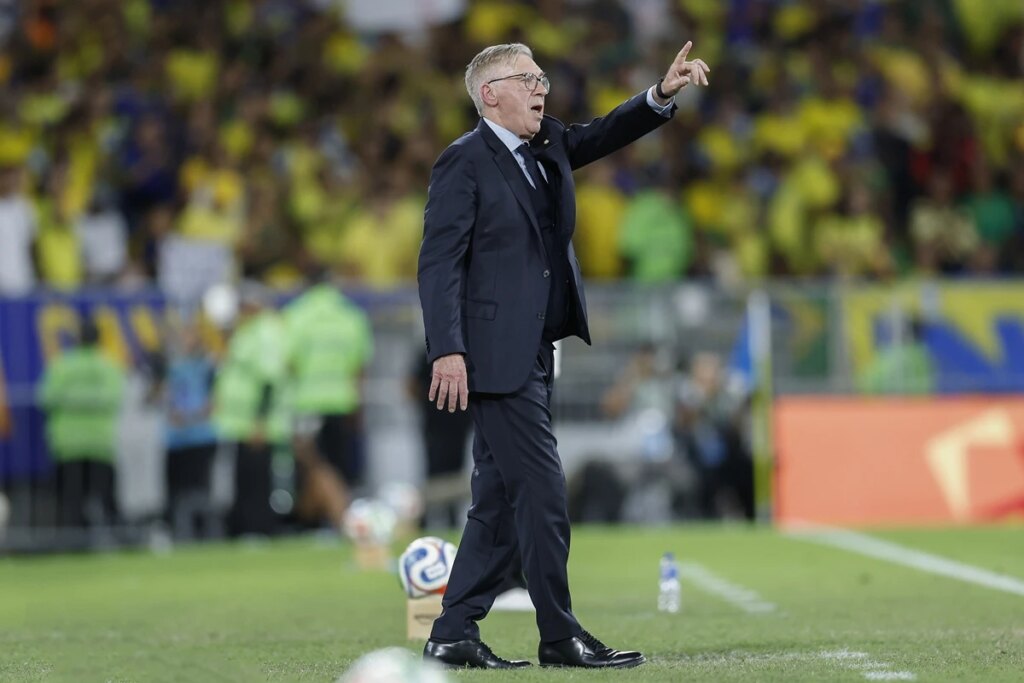 Ancelotti elogia atuação do Brasil e diz se tem time definido para a Copa